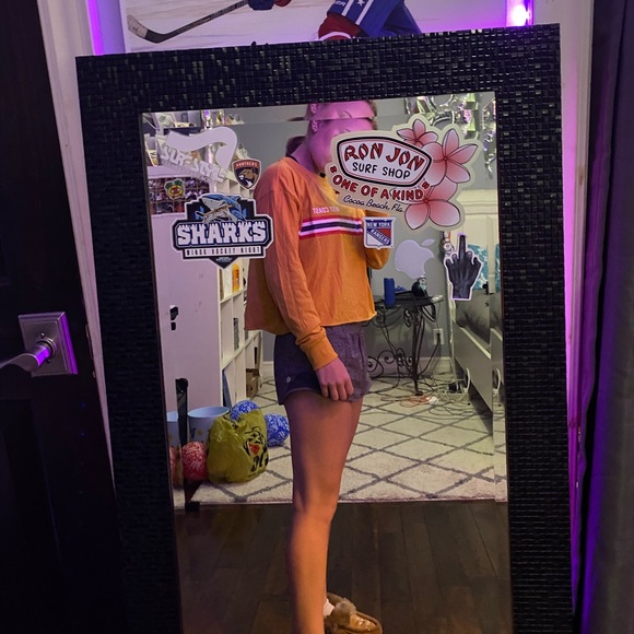 NEVER WORN long sleeve - Picture 2 of 3